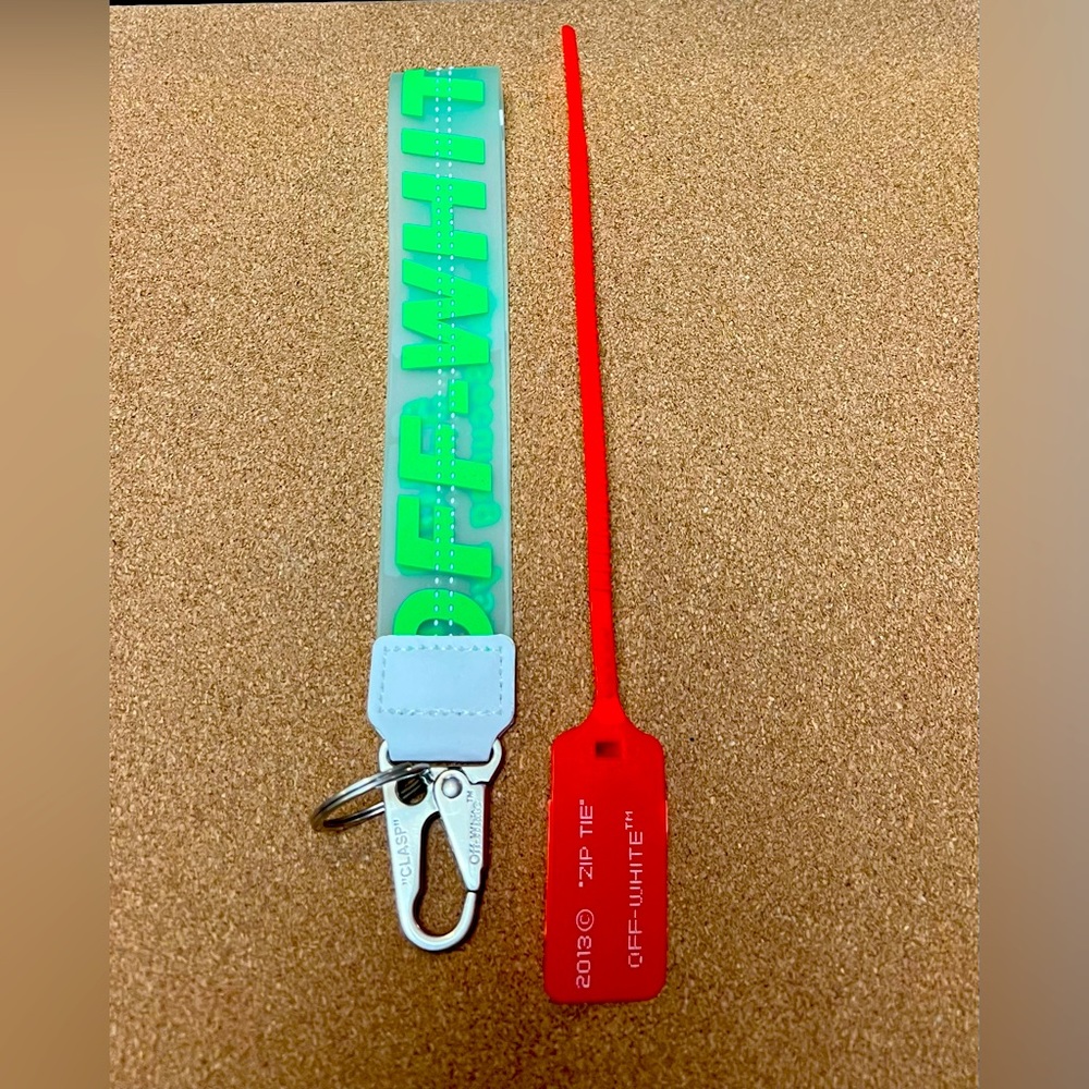 Off White Keychain Lanyard w/ Ziptie GO-GO GREEN Brand New in Bag